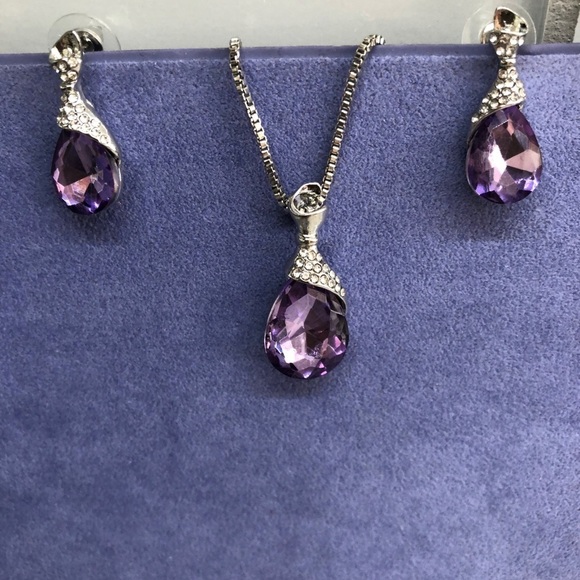 Jewelry - Purple Amethyst and Silver Water Drop Necklace And Earrings Jewelry Set